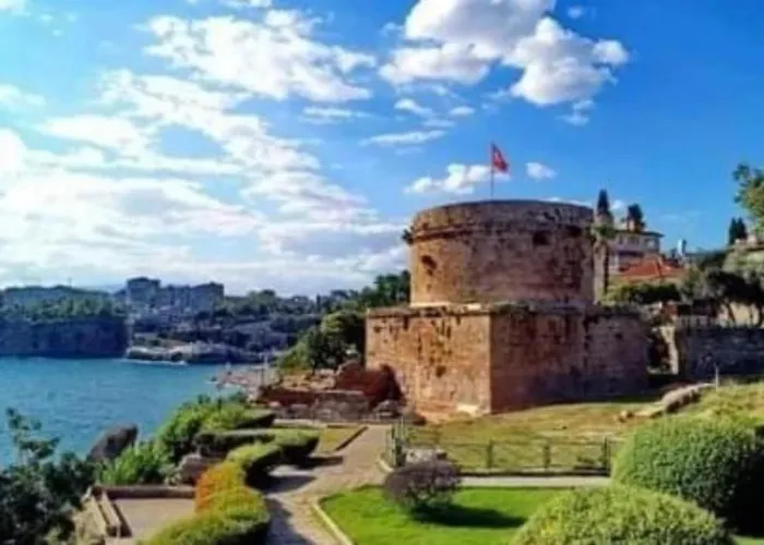 Kaleici Muhtesem Konum Deniz Yakini 1+0 Oezel Ev *