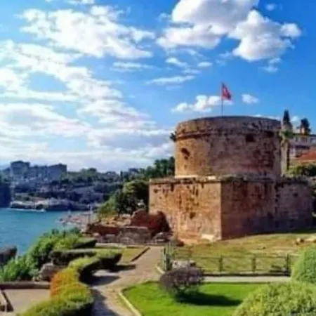 Kaleici Muhtesem Konum Deniz Yakini 1+0 Oezel Ev Privat bolig *